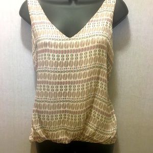 *3 for $20* Wren & Willa bubble hem tank